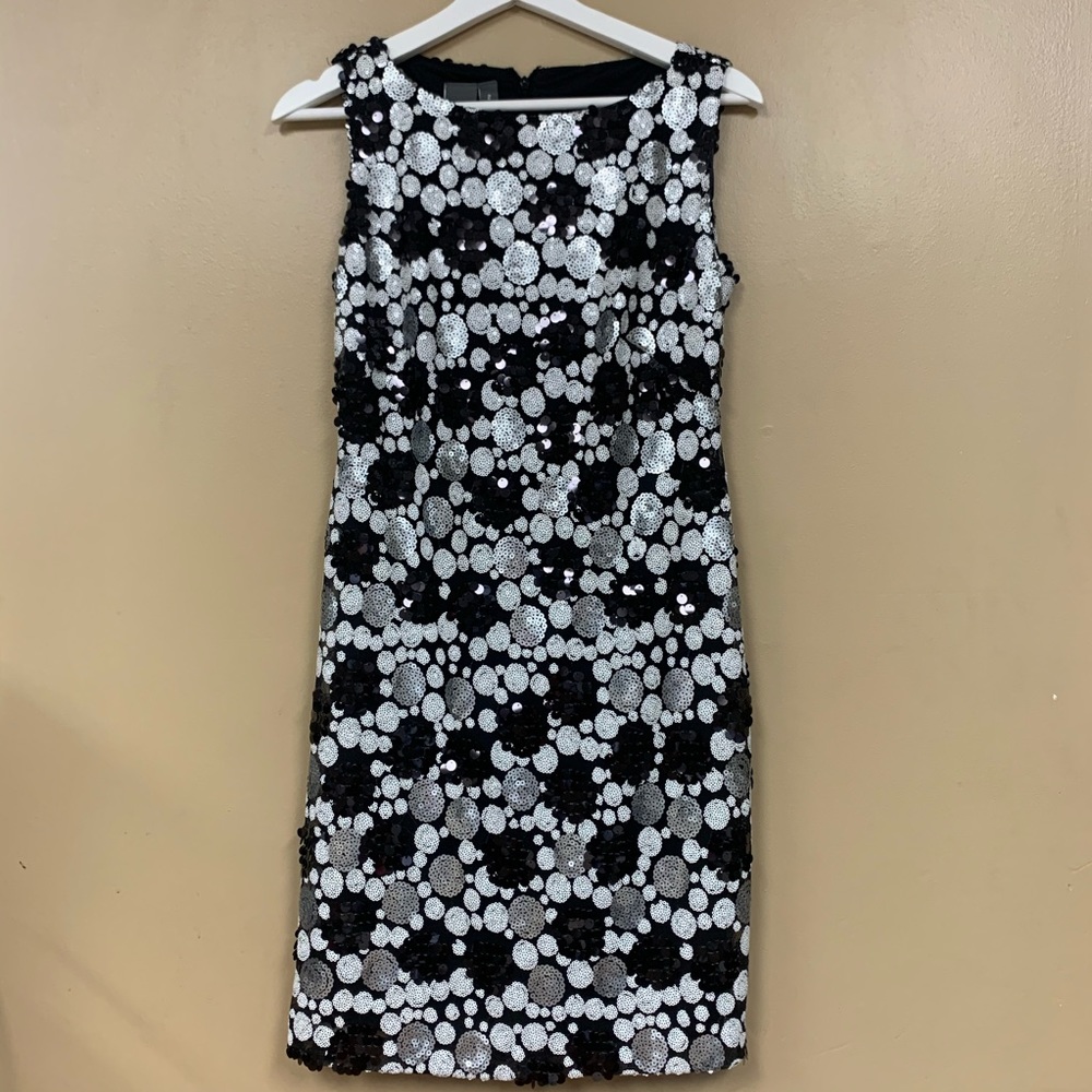 Muse Black and White Sequel Dress Size 2